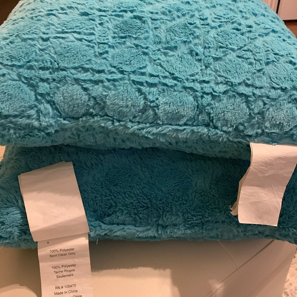 Bundle of TWO Soft Textured Teal Blue Throw Pillows.  Only used a short period